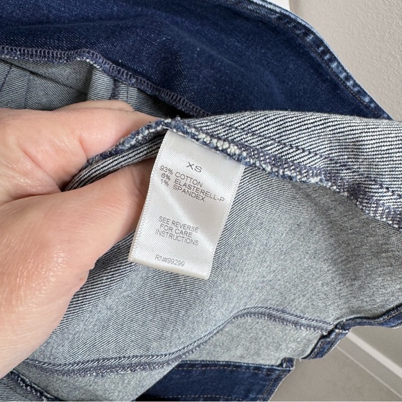 Evereve Fitted Jean Jacket Blazer Women's Denim 1 Button Shoulder Pads XS NWOT - Picture 9 of 10